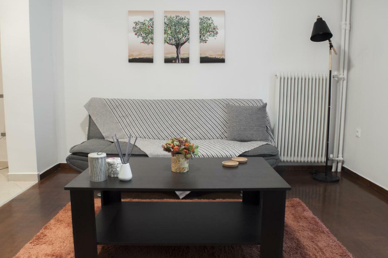 אתונה Modern Apartment, Excellent And Vibrant Location!! מראה חיצוני תמונה