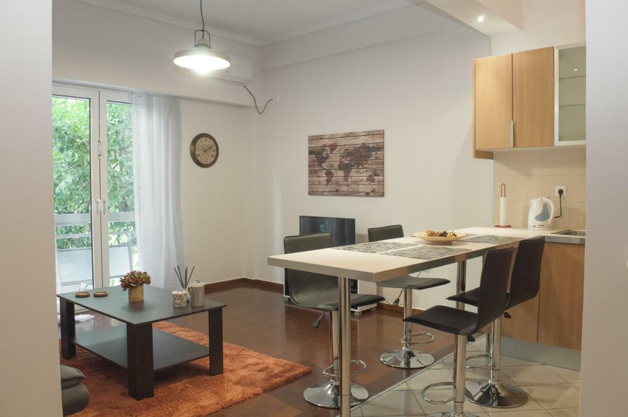 אתונה Modern Apartment, Excellent And Vibrant Location!! מראה חיצוני תמונה
