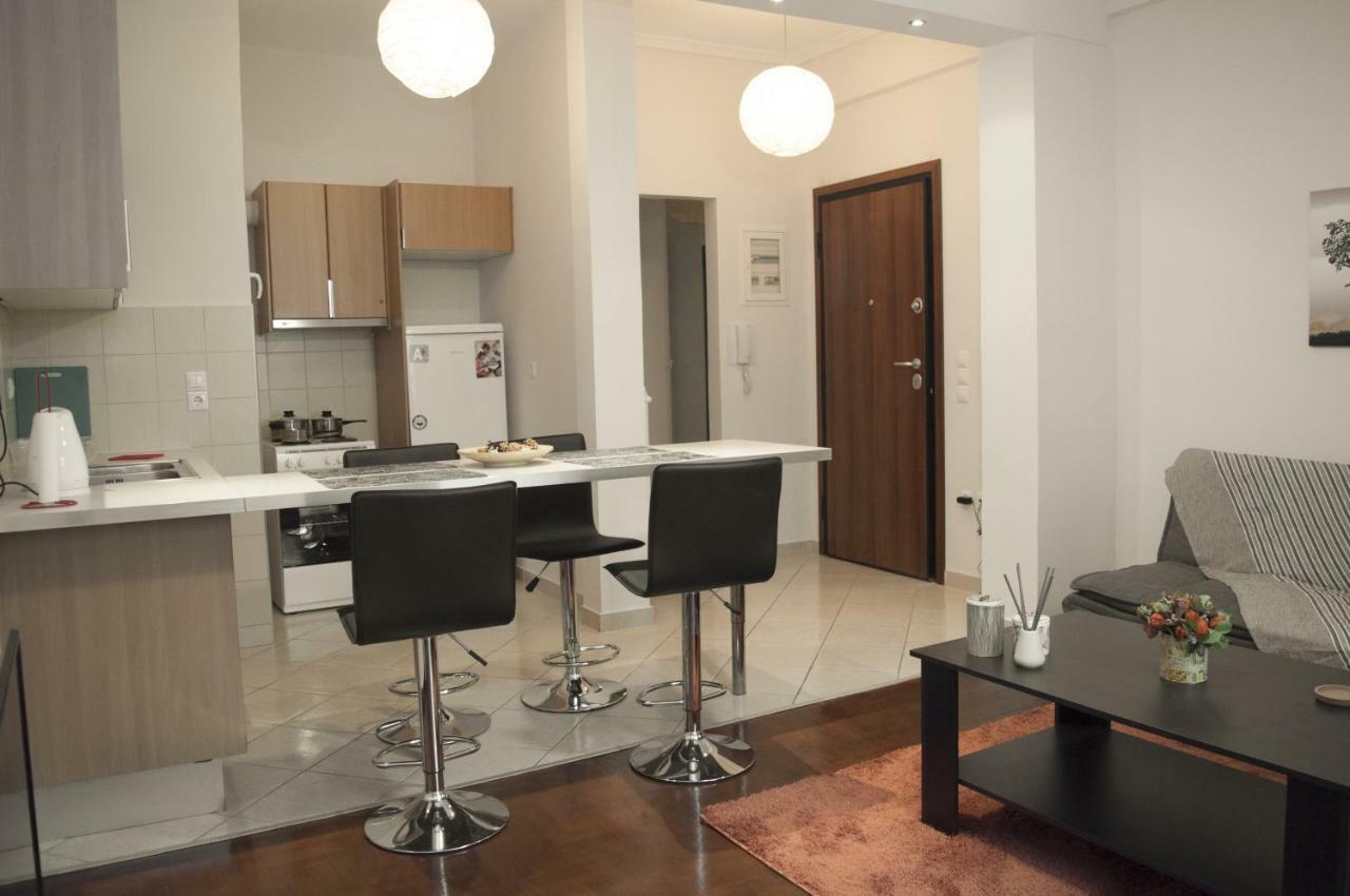 אתונה Modern Apartment, Excellent And Vibrant Location!! מראה חיצוני תמונה